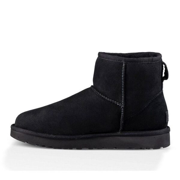 UGG Classic Mini II