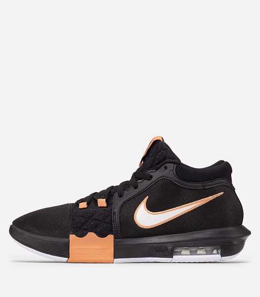 Nike Lebron Witness VIII